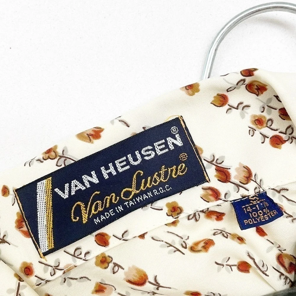 Van Heusen cream floral print long sleeve button down shirt